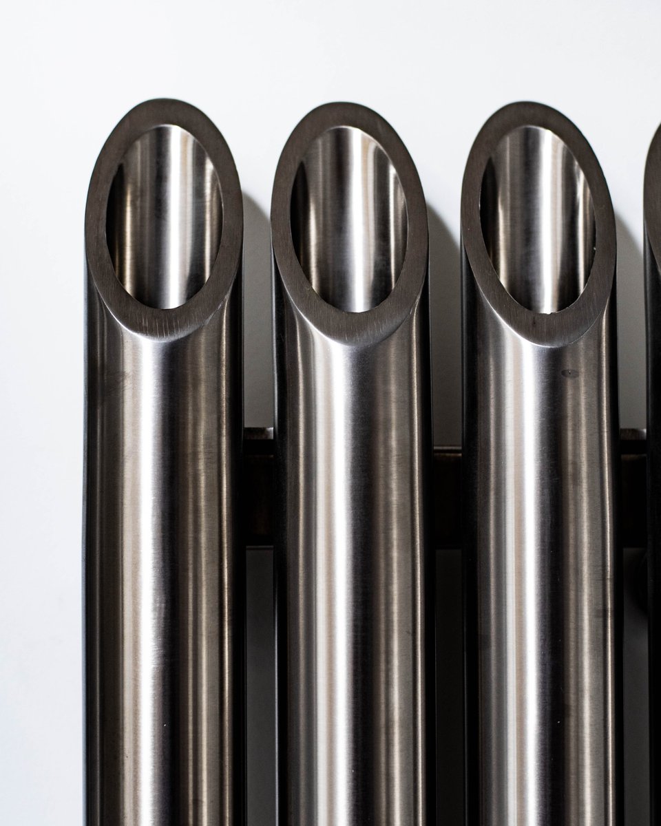 ValveKings's tweet image. If you&apos;re looking for something artistic and premium for your home then look no further than our Aeon range.

These vertical radiators are sure to make a statement no matter where you place them.

To see our whole Aeon range👉 bitly.ws/BGHi

#designerradiator #homereno