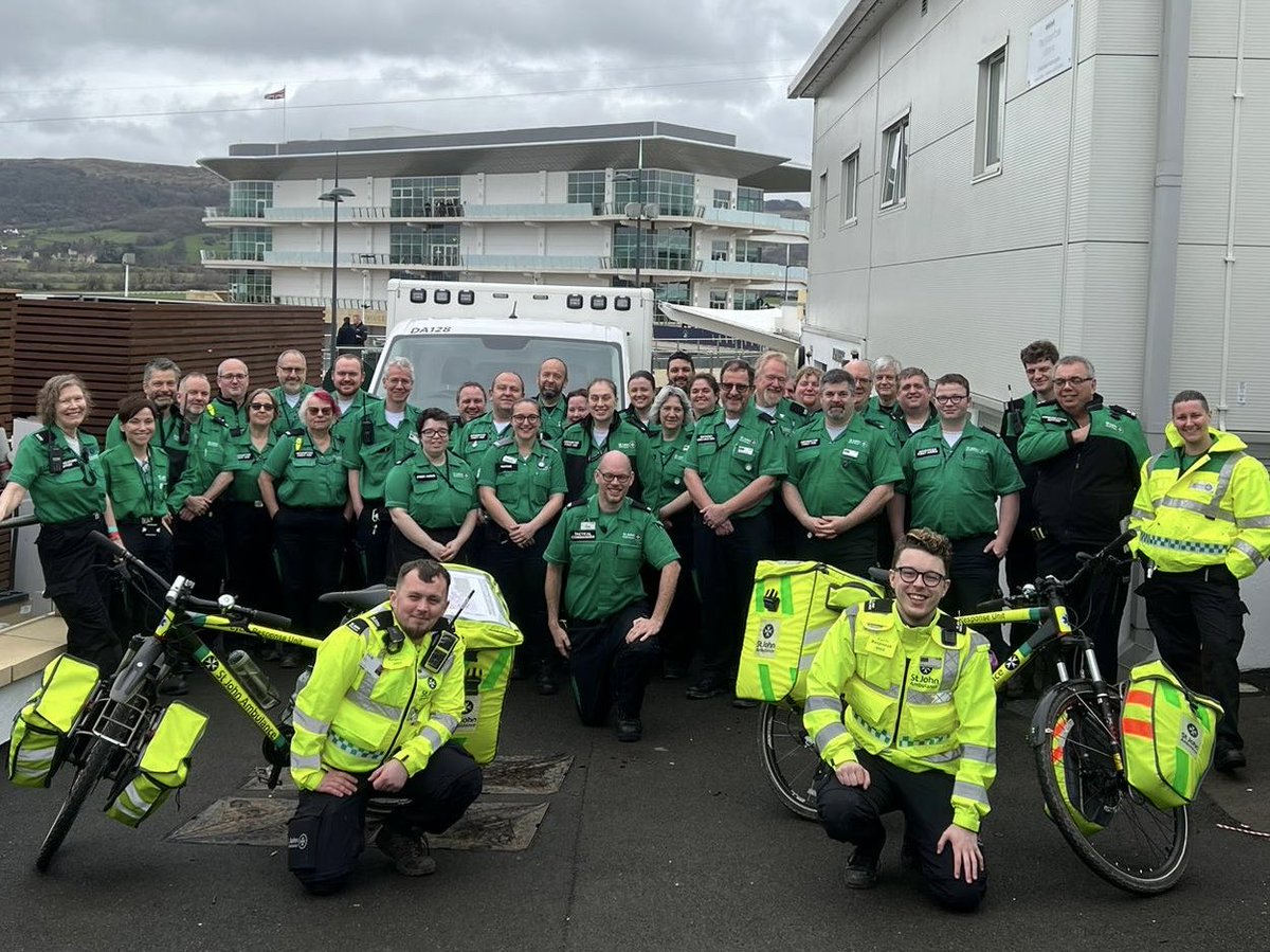 Some of the St John Ambulance volunteers ready to provide medical cover for St Patrick’s Thursday at Cheltenham Racecourse. ⁦@stjohnambulance⁩ ⁦@GlosSJAPres⁩ #mysjaday #cheltenhamfestival2023 #volunteers