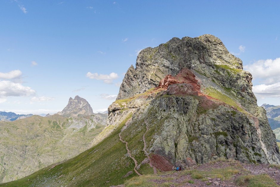 GEN_BGC_GROUP's tweet photo. Its #Landscapes are also of great value, with several #volcanic formations that represent very well how the orography of the Pyrenees was formed. The most prominent are the extinct volcano #Anayet and its French neighbour, the #Midid’Ossau. https://t.co/D78RHqPRtX