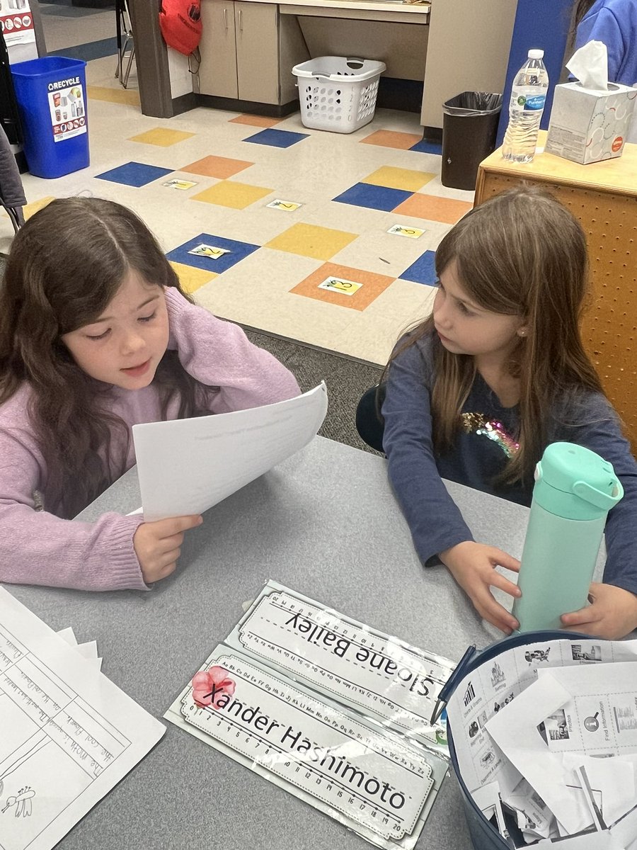 lcollinsSCE's tweet photo. 2nd grade readers visited to teach about pollination! @sanfordcreek #loveoflearning @PosProject https://t.co/WojF41mcBS