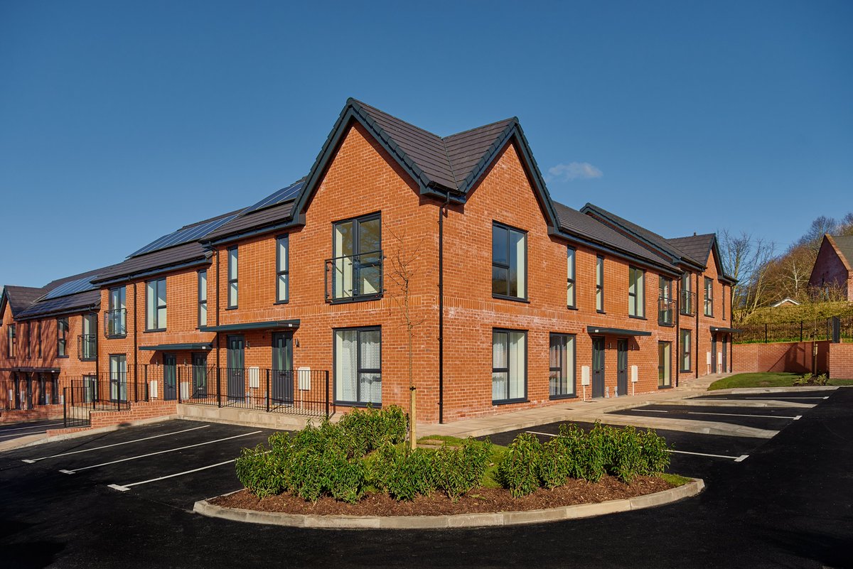 CaseyCompanies's tweet photo. At the end of last month we were thrilled to handover our scheme at Oathills, Tarporley to @weavervale. The development consists of 20 one &amp; two bedroom apartments across two low-rise blocks for affordable rent.

@johnmccalls @wilcowan @ajpliverpool 

#improvinglives #housing https://t.co/rk9tpP4DiO