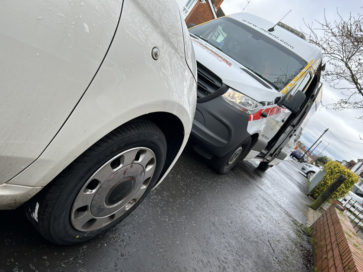 Mobile tyre van helping another customer. Tyre fitted balanced. #marsdentyres #mobiletyrefitting #tyresbelfast