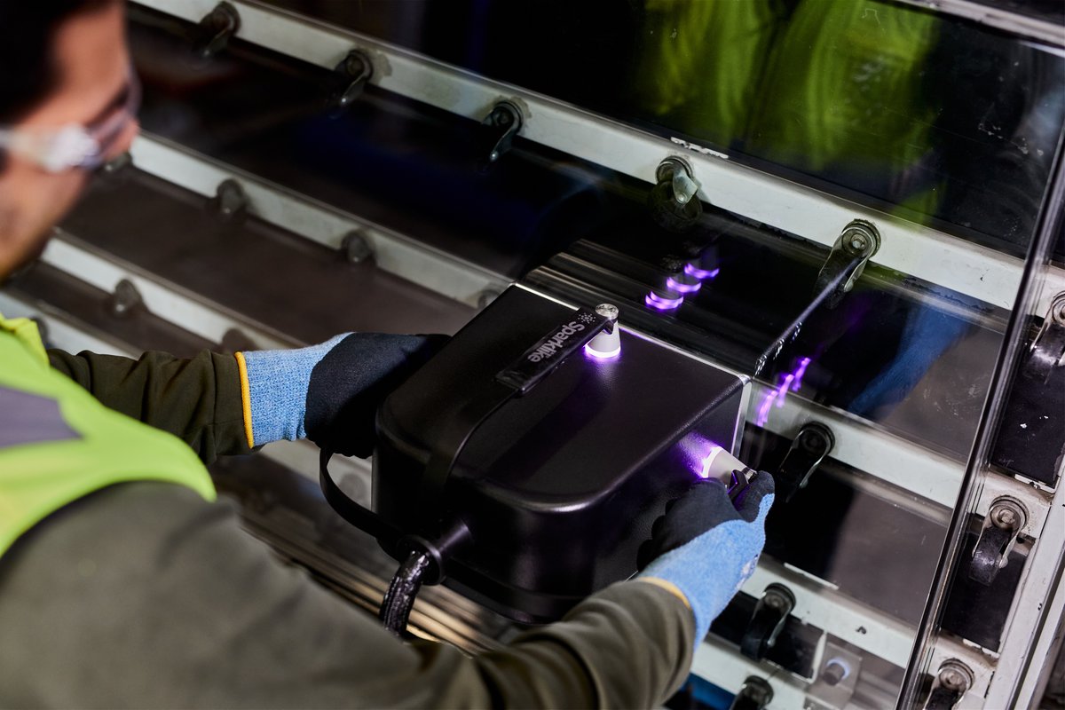 glassglobal's tweet image. Measuring gas concentration of IGUs – How to make it more cost-effective and easier? New features of Sparklike Laser Portable 2.1
To read more, click here -> bit.ly/3ZPH363
#glassglobal #glass #Sparklike