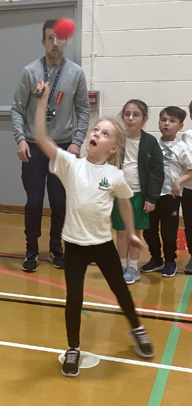 TrafalgarInfant's tweet photo. Trafalgar took two teams to a Badminton Festival event at Millais School. Teams rotated around a carousel of activities practising key fundamental movement skills ending with some fun competitive challenges. The children and staff had so much fun and really enjoyed the event. 🏸 https://t.co/K3aD2IwNxo