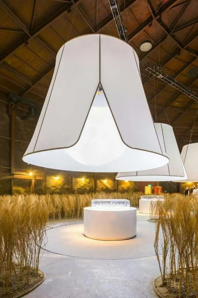 ULIGTS's tweet photo. How to create an impressive lamp design?
---#Stretch PVC Shape
Our new Non PVC Stretch Ceilings range offers the opportunity to Architects and Specifiers where classic PVC Stretch Ceilings may be discounted.

M: +8618664413983 (WhatsApp / WeChat)
E: ulsled01@gmail.com https://t.co/m4Ei6MJ8Cr