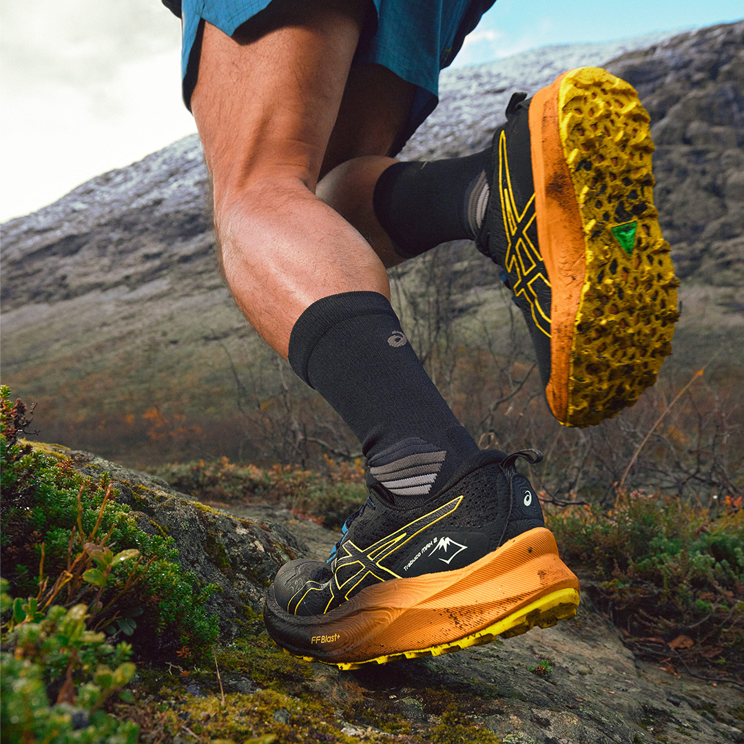 TotalsportsSA's tweet photo. Wherever the trail takes you. Nothing feels better than being protected on the trails.
Men's Asics Gel-Trabuco 11 Shoes, R2799.95 in Totalsports stores & online on Bash: https://t.co/lLDw3hF0mV
#HomeOfRunning #ASICSTrail #SoundMindSoundBody https://t.co/Od8gaouv3F
