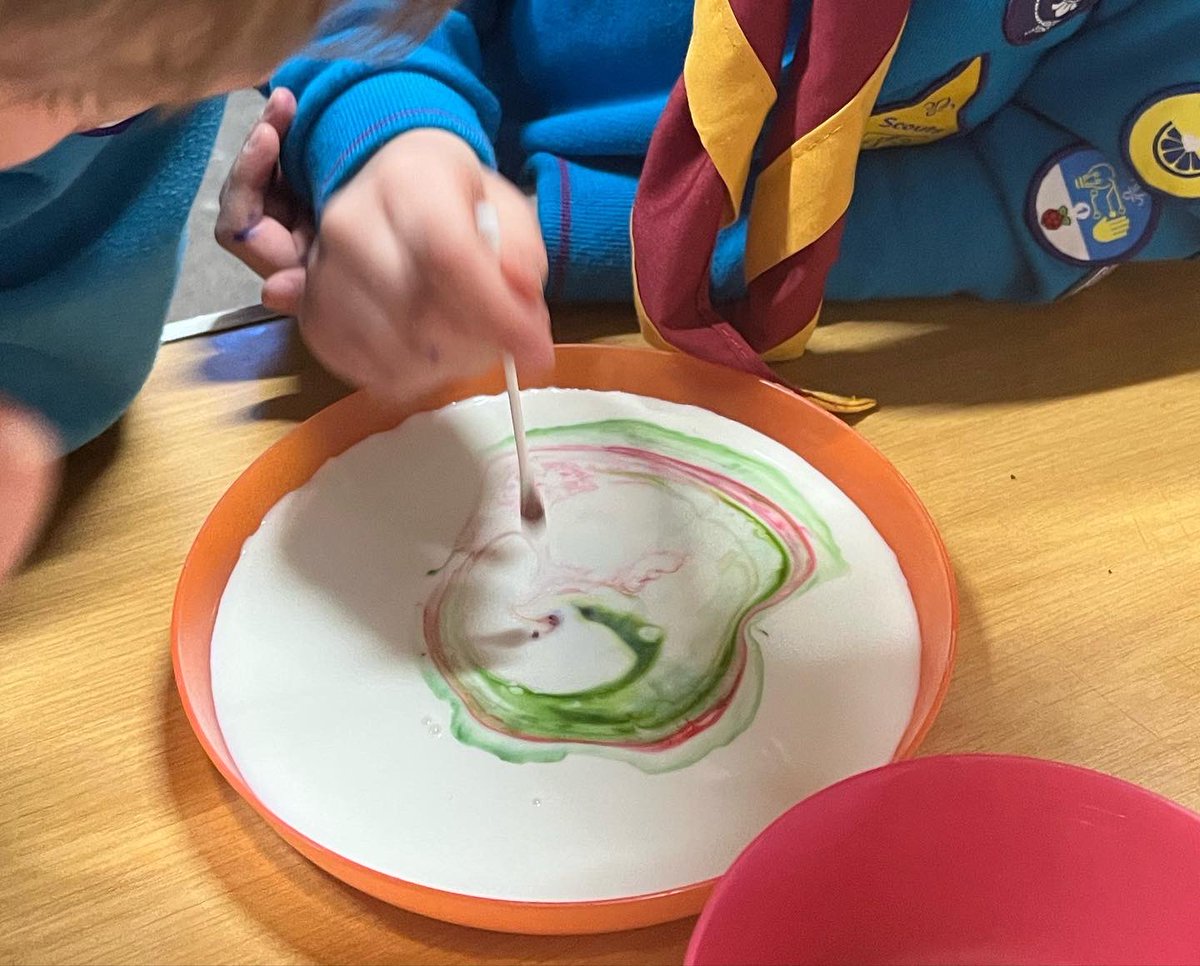 1stHelmsley's tweet photo. Sometimes our leaders have just as much fun as our beavers. 
Meet the mad Scientist- Bubbles, Chip &amp; Willow.
#beaverleader #1sthelmsley https://t.co/eSx059mpCd