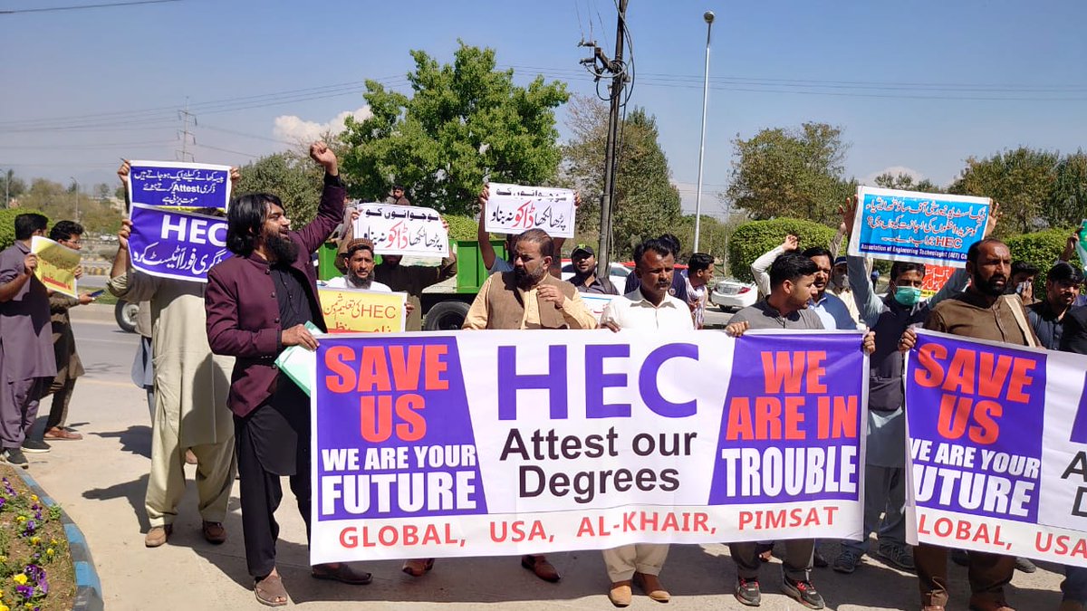 _pandii__'s tweet photo. @MAhmedhec Me &amp; some of my friends are already moved to abroad &amp; some are in process &amp; we need an attestation of our degrees as it is required in other countries for jobs &amp; further studies. HEC should attest our degrees. We studied from University of sounth Asia. https://t.co/EbIBjai5lu