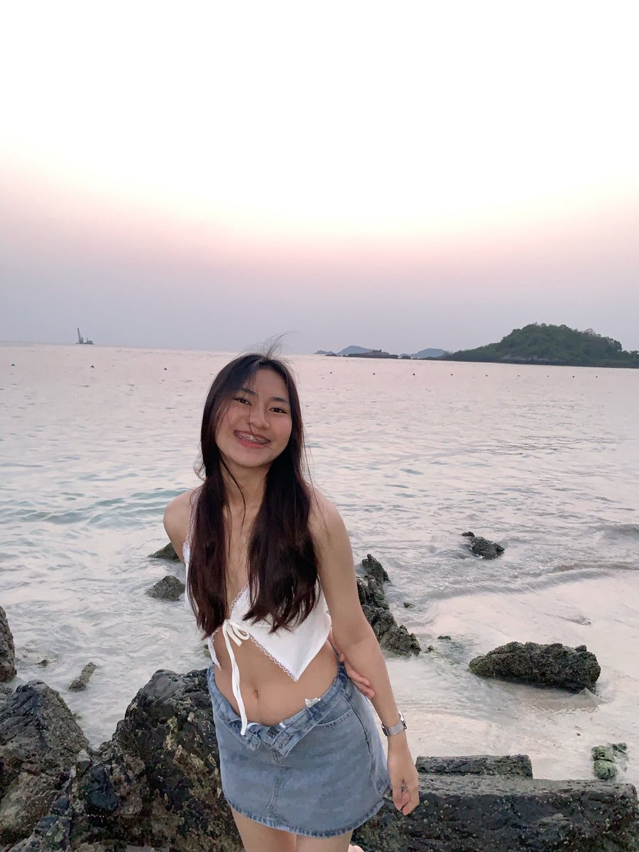 mOdeL76567073's tweet photo. Summer 🌊💗 #นักศึกษาพยาบาล https://t.co/BMxgrskfyX