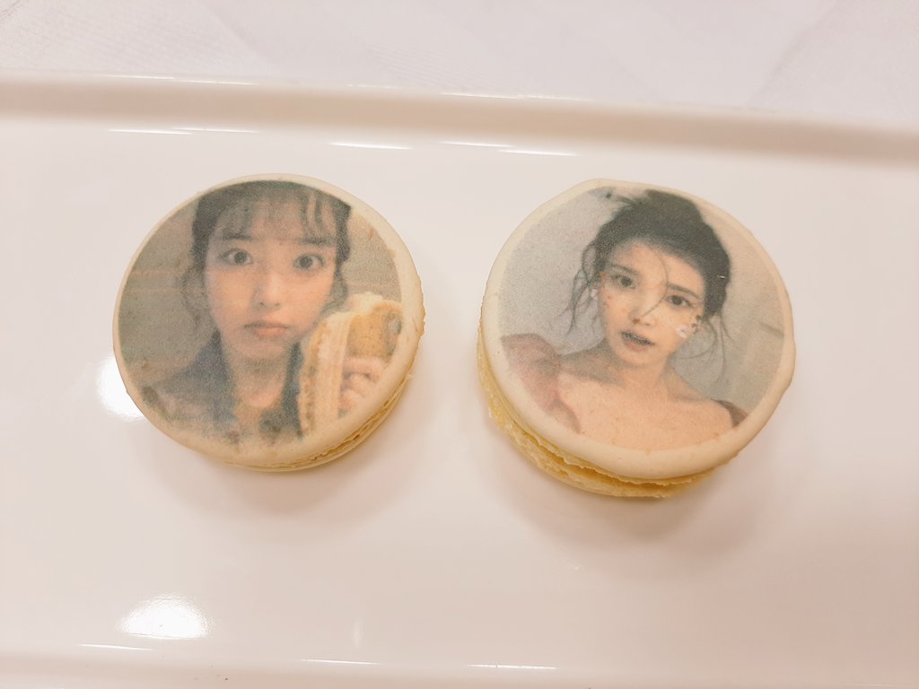 fallingdessert's tweet photo. 조금 지났지만 폴링디저트 화이트데이 이벤트를 진행합니다>.< 

알티+팔로우 추첨 5분 선정해 포토마카롱 6구를 보내드려요!  (국내주소자 한정, 제주/도서산간지역 제외) 

포트폴리오로 사용될 예정으로 연예인, 투디 캐릭터 및 동물 사진만 가능합니다! 최애를 마카롱에 가둬보세요♡ https://t.co/WF5MmMYxeH