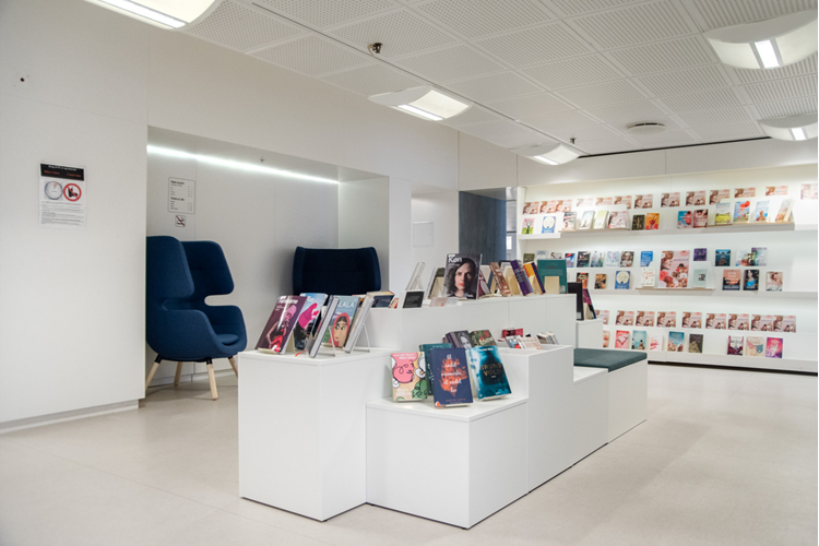 designconceptuk's tweet image. SHOWCASE YOUR RESOURCES! Book displays and covers attract borrowers! Want some simple promotional ideas? Explore our exciting selection of products. #schoollibraries #librarypromotion #libraries
thedesignconcept.co.uk/inspiration-ga…