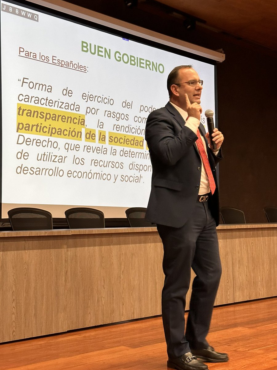 jandreslg's tweet photo. Invitados por la @ContraloriaMed acompañamos a la Comisión de Moralización de Antioquia y hablamos de #Transparencia, #BuenGobierno y #LuchaContraLaCorrupción. Excelente espacio con #OrganosDeControl, #Ediles #Veedores y comunidad Medellinense https://t.co/oKKNwywz0b