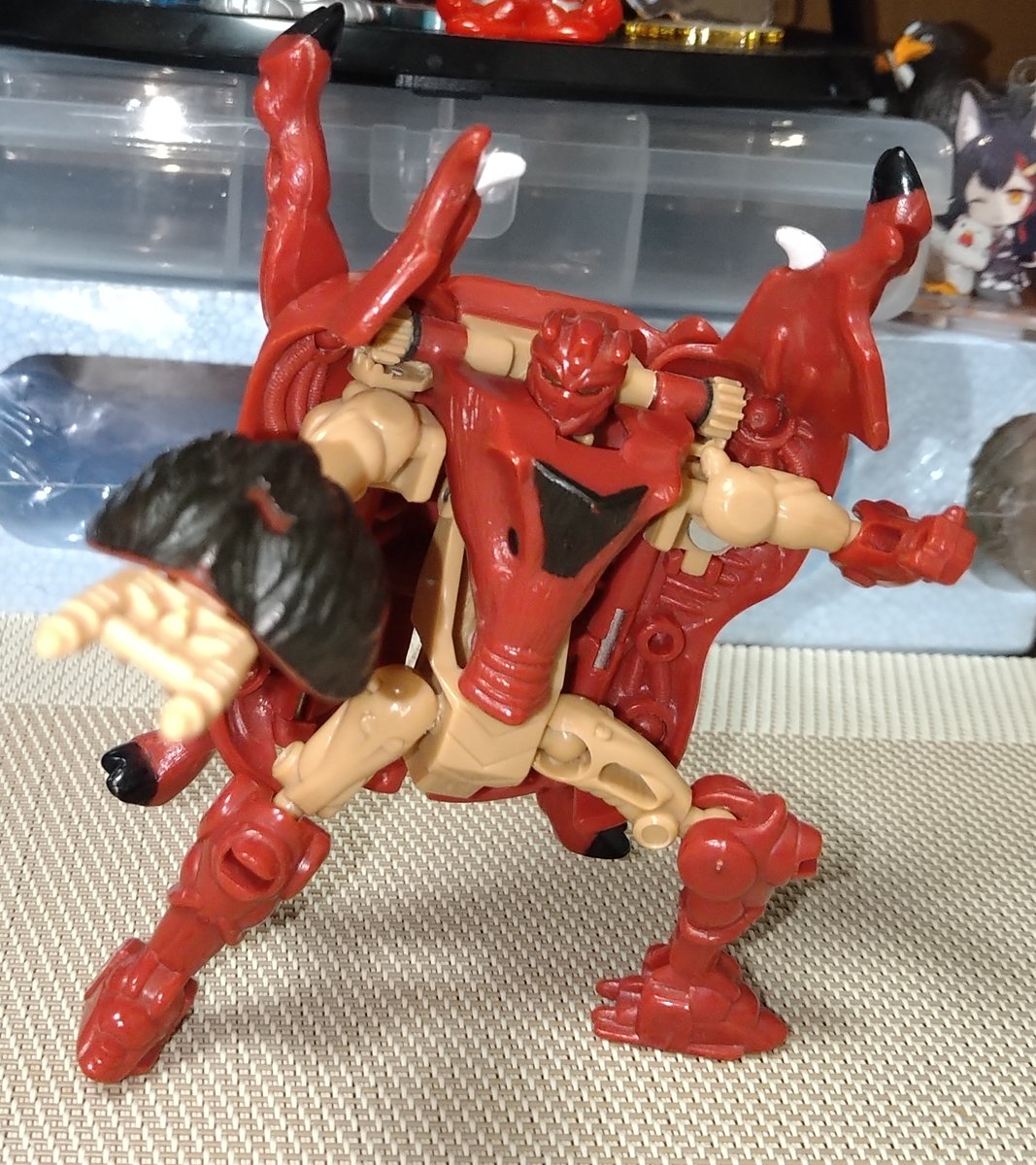 レーザービーストを出しました。 壊れないランディーとして有名になっ