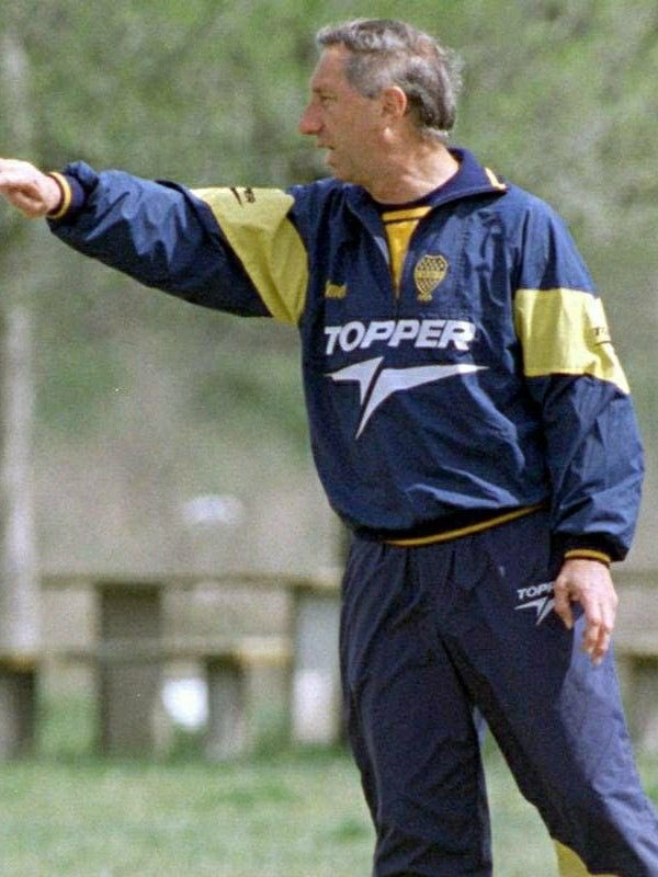 leandrovaldes12's tweet photo. Feliz cumple al Narigón mas famoso del mundo.
Feliz cumple Carlos Salvador Bilardo. Lo mejor para un maestro como lo es Ud!. Salud doctor!
#carlosbilardo #narigon #bilardo https://t.co/IG4i6lrXQH