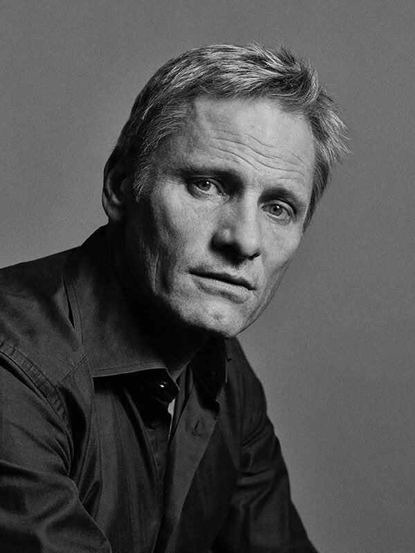 SolaceCinema's tweet photo. Viggo Mortensen and Rachael Taylor have reportedly joined Leonardo DiCaprio, Joaquin Phoenix and Regina Hall in Paul Thomas Anderson’s upcoming film.

(Source: @ProdWeek) https://t.co/ivrteqGlvM