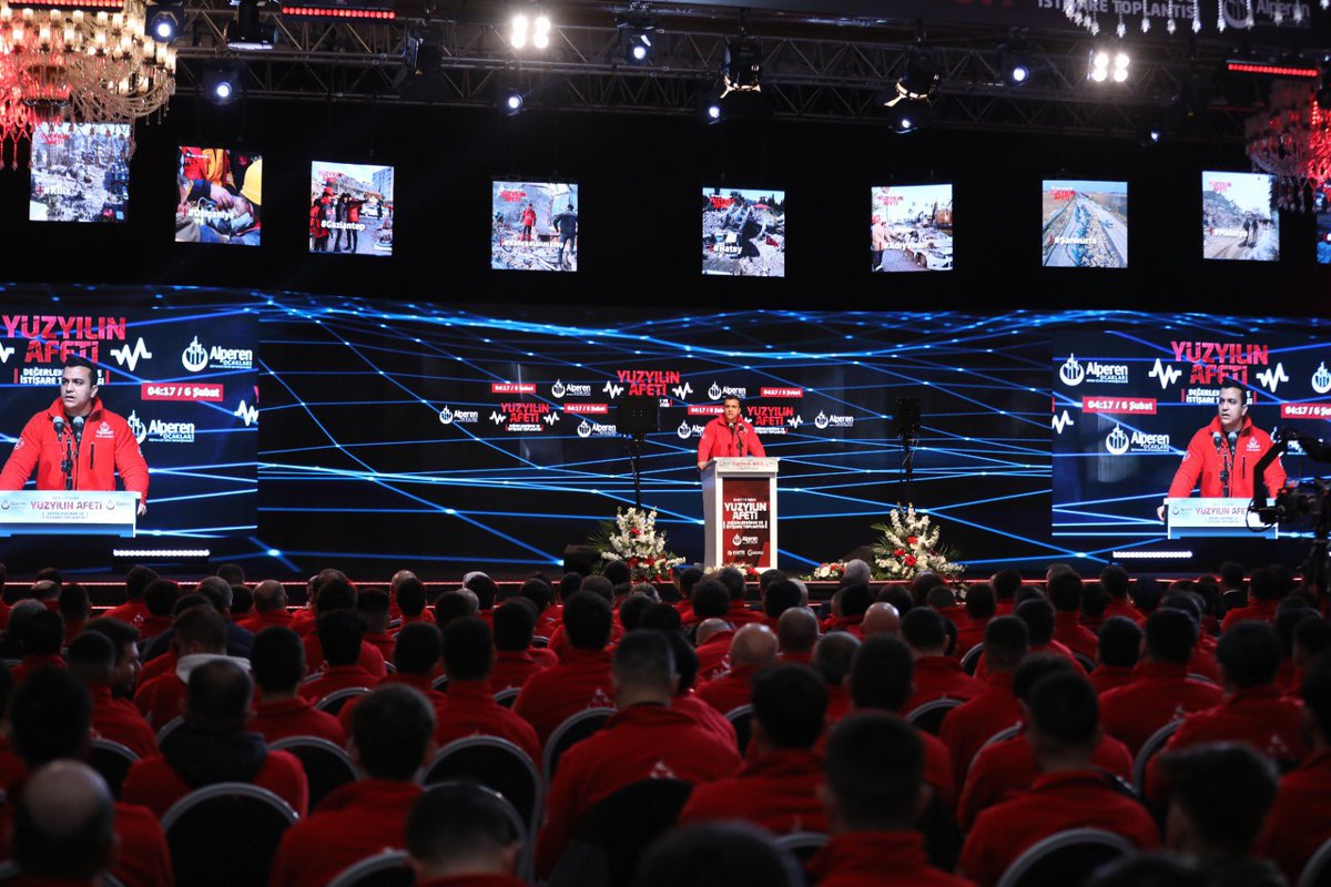 Alperen Ocakları Eğitim,Kültür ve Dayanışma Vakfımız bünyesinde faaliyet gösteren Alperen Arama Kurtarma Ekiplerimizle bir araya geldiğimiz “Yüzyılın Felaketi değerlendirme ve istişare toplantısı” devam ediyor. Yaraları hep birlikte saracağız sözümüze bağlıyız.

#AlperenOcaklari
