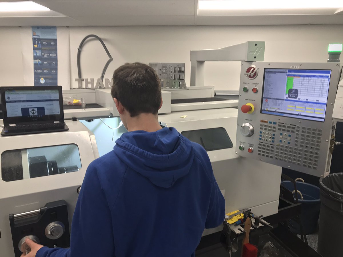 C_GEngineering's tweet image. What did you do before class this morning at 7:02 am? Was it Z face measure on a @Haas_Automation lathe?