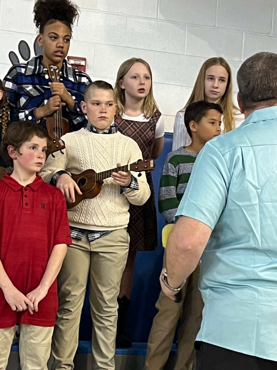 TrishaGrantham5's tweet photo. 5th Grade Musical 🎶💙🎶 So very proud of these group of kids. Thank you Mr. Ranner for all your hard work and patience to make it a success👏🏻 #schooldayblues #wolfpuppride #BTE #5th #hellogoodbye #ucalaly @ag_stl @rannermusic @BTE_PTA @WSDinfo https://t.co/X37xdjLFPN