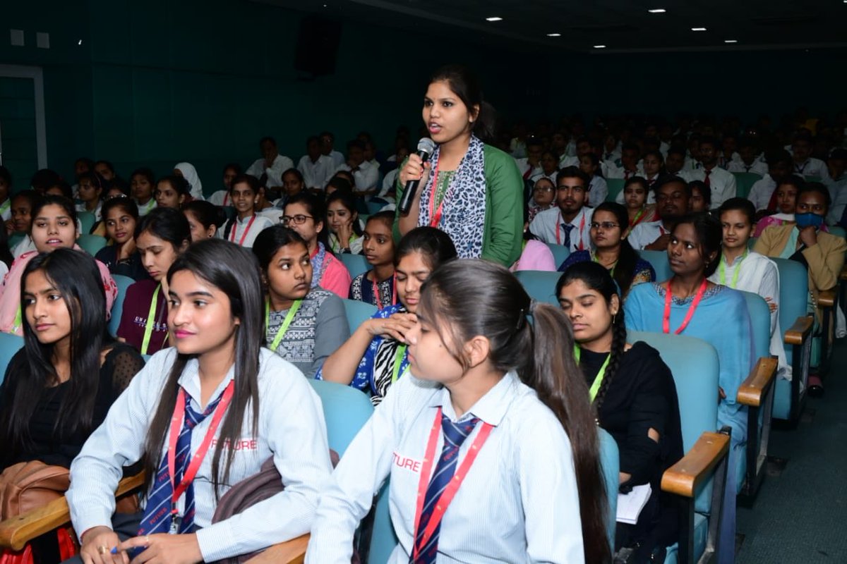 zafarsareshwala's tweet photo. Thanks 🙏 ⁦@rkumar1958⁩ #VirenRana ⁦@BSEIndia⁩ ⁦@thakur_shivangi⁩ ⁦@simransahni7⁩ ⁦@HarpreetKaurUN⁩ and last but not the least the Students and Youth at #FutureCollege #Bareily #TaleemOTarbiyat #EducationToEntrepreneurship https://t.co/cqrEjxWrS6