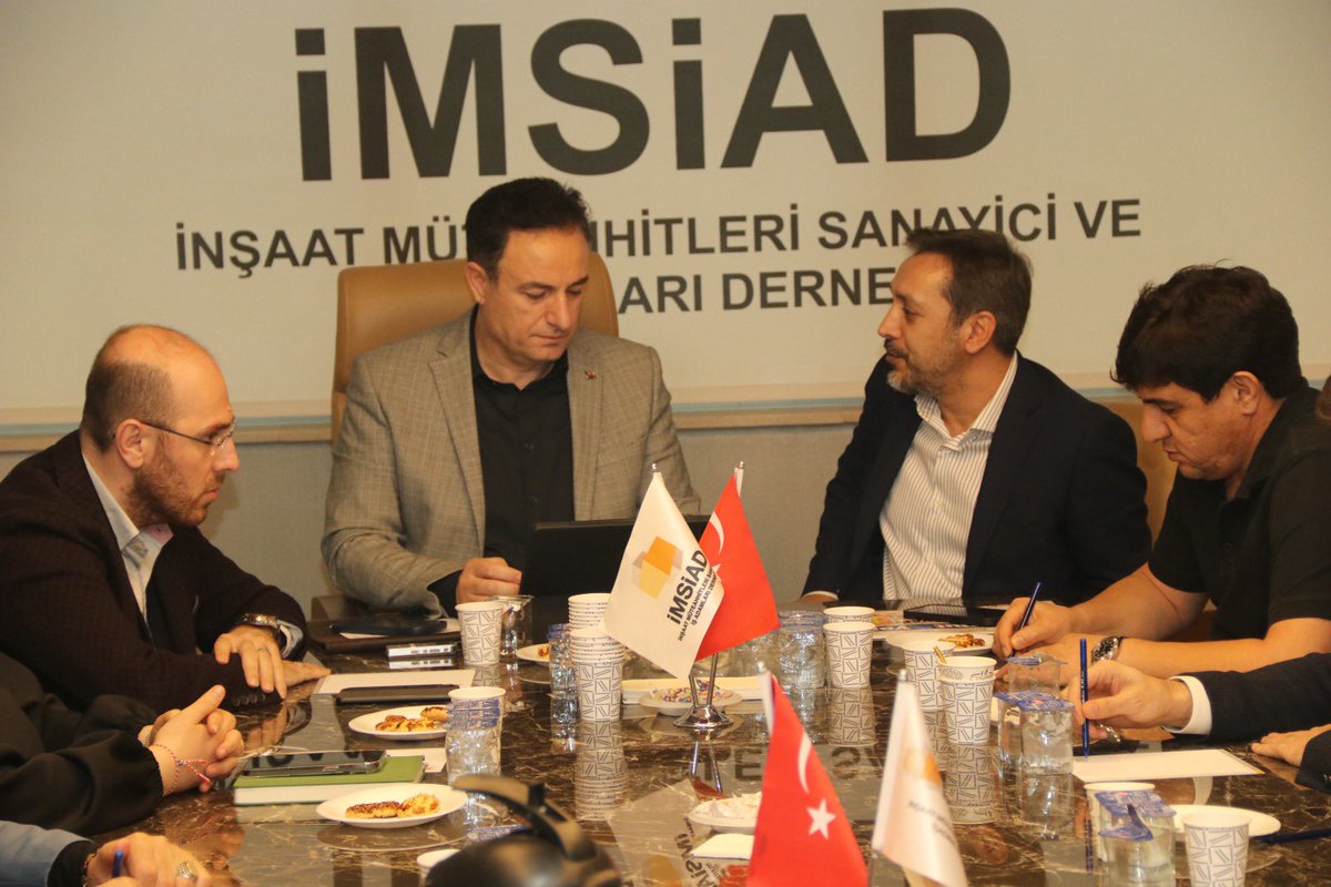 burtimder's tweet photo. BURTİMDER Yönetim Kurulu olarak İMSİAD'ın olağan genel kurulu sonucunda Şeref Demir başkanlığında oluşan yeni yönetim kuruluna hayırlı olsun ziyaretinde bulunduk. Nazik evsahipliği için kendilerine teşekkür ediyoruz.

@IMSIAD https://t.co/SIUcadwHDb