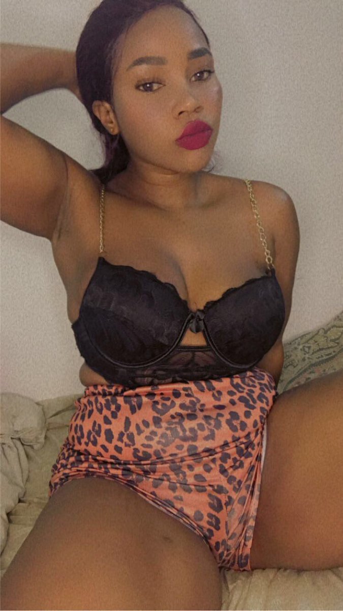 Beauty2Boo's tweet photo. Tonight i feel like being with someone’s son https://t.co/NHfexvr0RT
