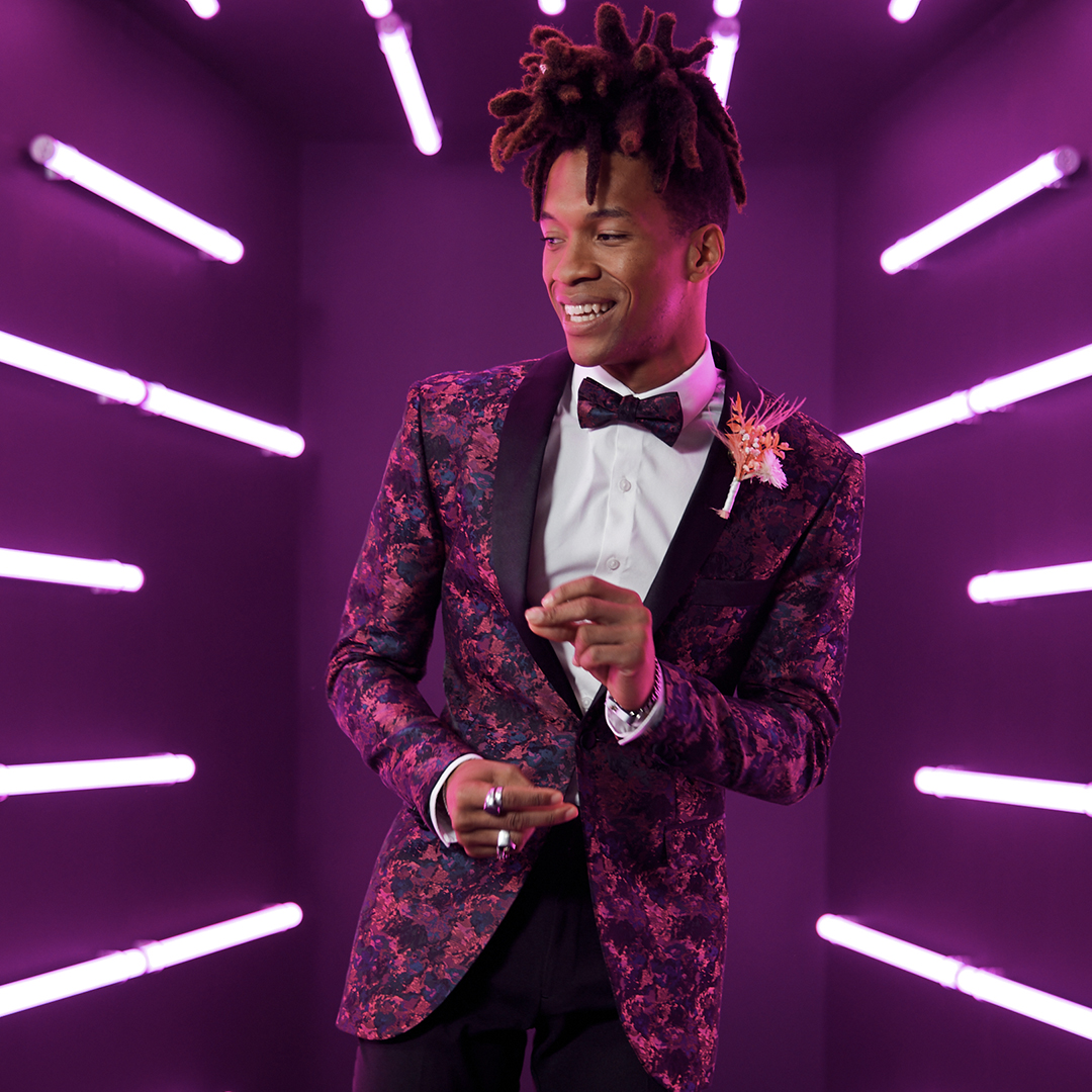 kgfashion's tweet image. Get loud for Prom! Dress up. Stand out. Own your style with looks that match your vibe. ✨#KGFashion #Prom2023 #PromInspo #GetLoudforProm