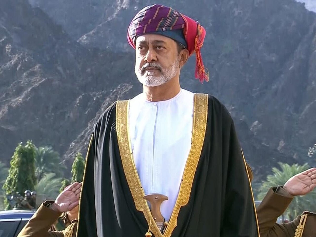 A_AlAthbah's tweet photo. من أسباب استقرار منطقة الخليج وجود دبلوماسية صامتة ومستمرة، تقوم بجمع الفرقاء وتمد الجسور، ممثلة بالحكمة السلطانية منذ عهد الراحل قابوس ومستمرة بنفس الحكمة بعهد السلام والاستقرار بقيادة السلطان هيثم الذي لايتوقف عن العمل لجعل المنطقة آمنة بكل هدوء وروية.
شكرا سلطنة عُمان يا إخوان https://t.co/ot6qBi8C5l