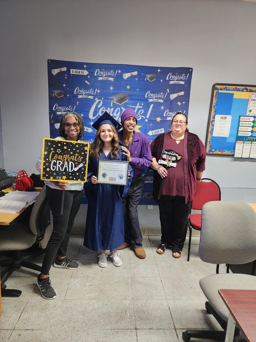 RiverParishesCC's tweet image. Check out our HiSET completers from Reserve! We are so proud of our Rougarous!