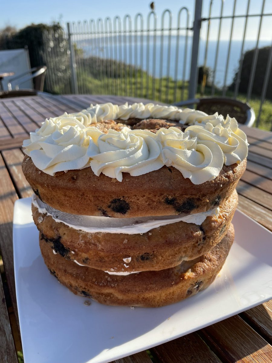 Blueberrys_cafe's tweet photo. Cakes for tomorrow are Guinness and Baileys ☘️, Apple and Sultana, GF Victoria Sponge and Lemon Drizzle 
#blueberryscafe #iow #cake #cakesofinstagram #homemade #tasty #delicious #supportlocal #smallbusinessuk #shoplocal #mothersdaygifts #seeyoufriday #treats #cafe #cafewithaview https://t.co/QyK1Tda3pS