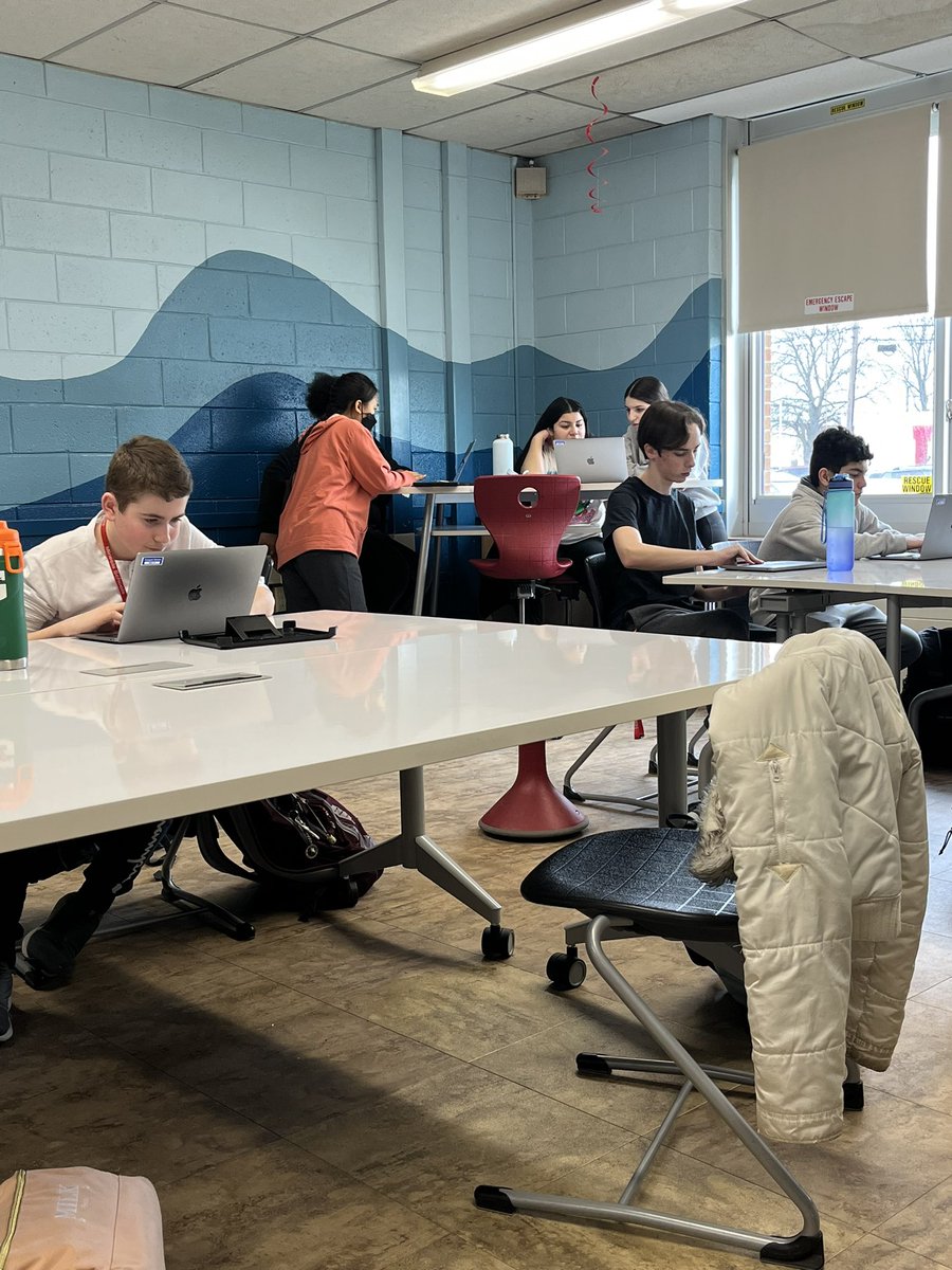 Ms_Kabanakis tweet media