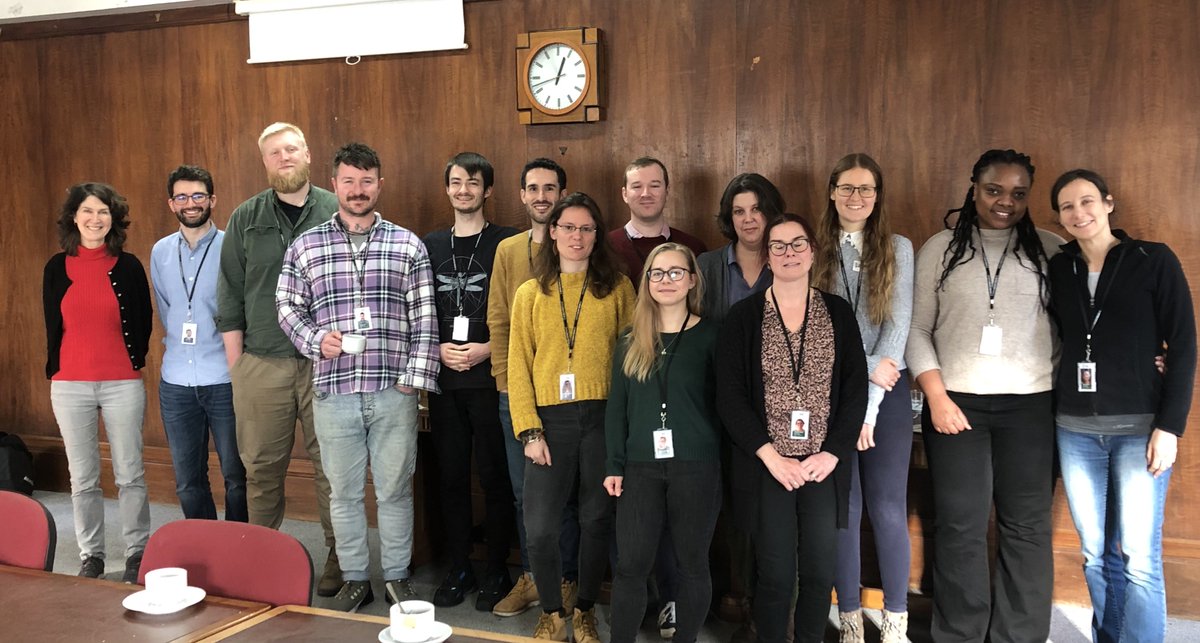 Really enjoyed teaching these PhD students during the @NERCscience-funded course ‘Introduction to #Phylogenetics’ at @NHM_London, led by @STWilliams_NHM, co-taught by @Ronaldffs @tendersombrero @Ollie_W_White @AnneDJungblut @crazy_chipkali @schistoresearch Peter Olson Aidan Emery