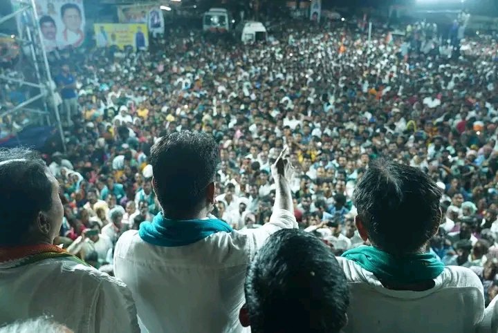 LutyensMediaIN's tweet photo. आज अपनी पदयात्रा के 30 वें दिन तेलंगाना कांग्रेस अध्यक्ष रेवंत रेड्डी बोधन विधानसभा में 
#YatraForChange https://t.co/6BdHxE5CAf