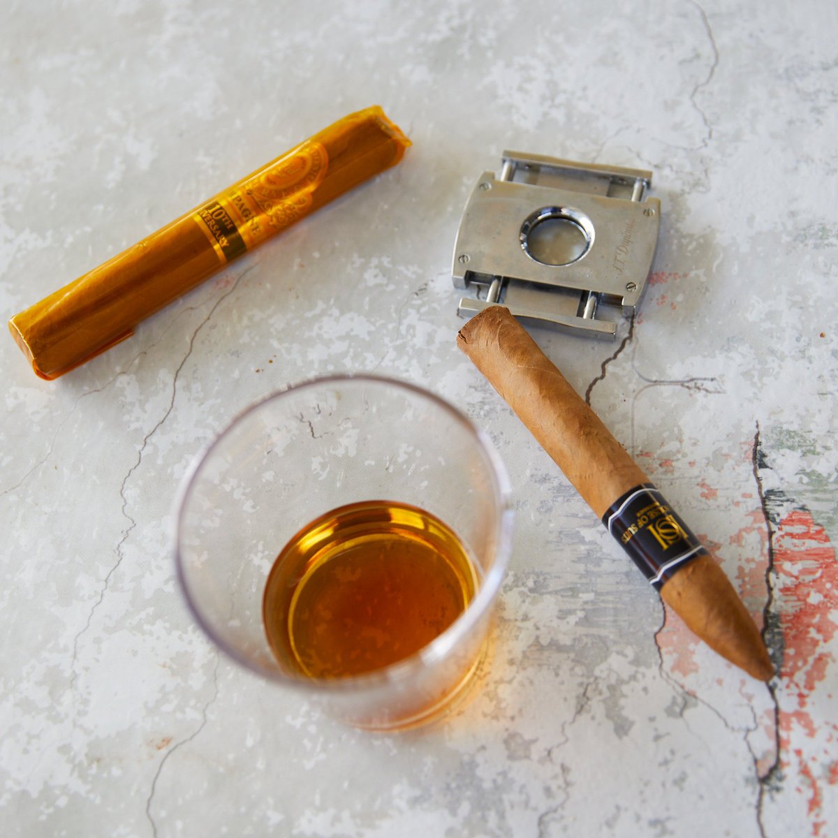 Join us on the Rooftop here at NOMA Beach at 5pm tonight for Bring Your Own Cigar Night! Enjoy  delicious food, great cigars and an array of whiskey samples.

#cigarnight #nomabeach #miamirestaurants #rooftopbar