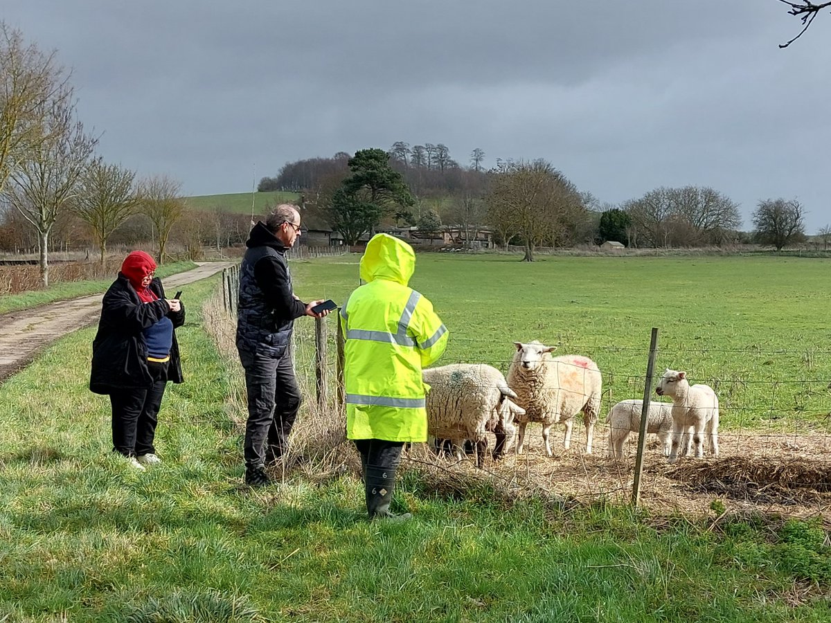 earth_trust's tweet photo. So great to host @aspireoxonline clients for 2nd #GrowingPlaces session. 

Great discussions about connecting with our green spaces &amp; lots of ideas for the future too. A blustery walk to the Clumps blew the cobwebs away!

👉https://t.co/R9LLTNjmXY

@NorthWessexAONB @ChilternsAONB https://t.co/FvZEqojq9S