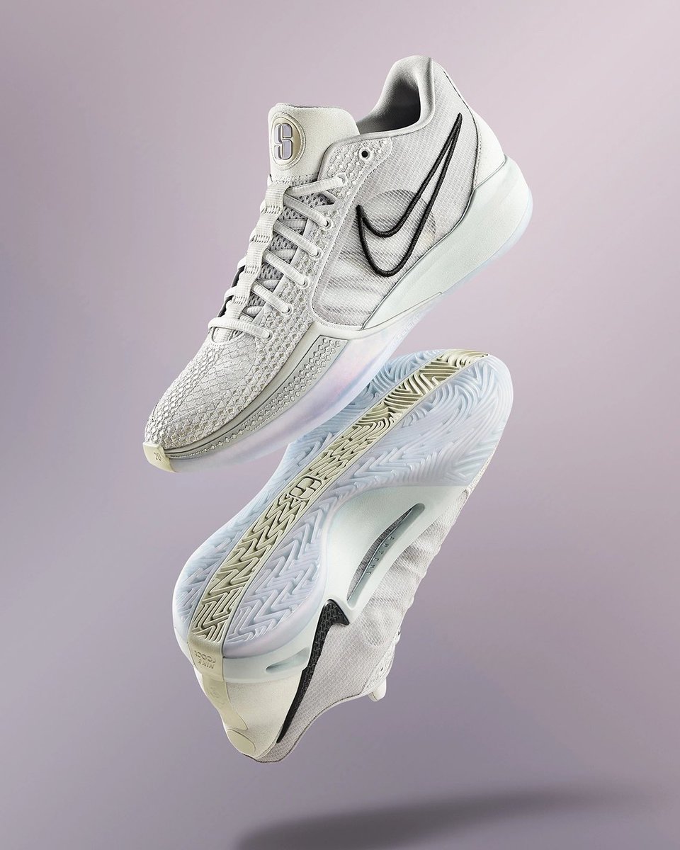 meshmonitors_'s tweet photo. FIRST LOOK: Sabrina Ionescu x Nike - Sabrina 1 signature shoe

Launching in Summer 2023

What are your thoughts on the pair?👟 https://t.co/HJXkZp1E7B