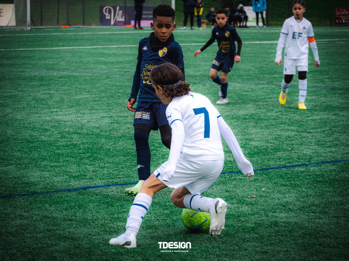 SebilletThomas's tweet photo. "La photographie et le sport ont un point commun : la communication. L'un fige l'instant, l'autre le vit. Mais tous deux nécessitent une bonne communication pour transmettre l'émotion et l'essence de l'instant présent." 📸

#communication #photographie #sport #émotion https://t.co/BppPShS1vt