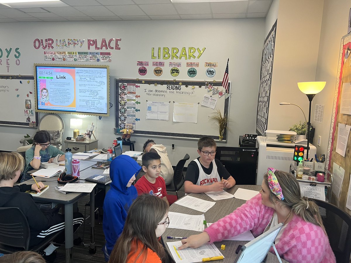 dwheeler's tweet photo. Rocking small group by analyzing prompts for constructed responses. 😍 https://t.co/4dTKwvp7gy