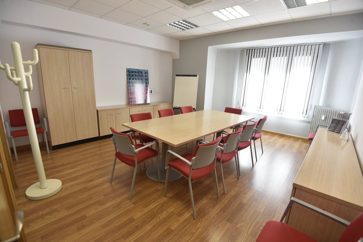 ContactoCNI's tweet photo. En Centro de Negocios Independencia:
. Sala de reuniones donde impartir tu formación y/o reunión.
. Oficina virtual. Recepción de llamadas y atención de visitas.
#oficinas #despachos
DISFRUTA DE LOS MEJORES SERVICIOS en #leonesp
Soluciones flexibles
#Flexiworkspaces https://t.co/pvrLs59QyD