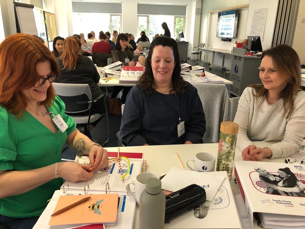 NESnmahp tweet media