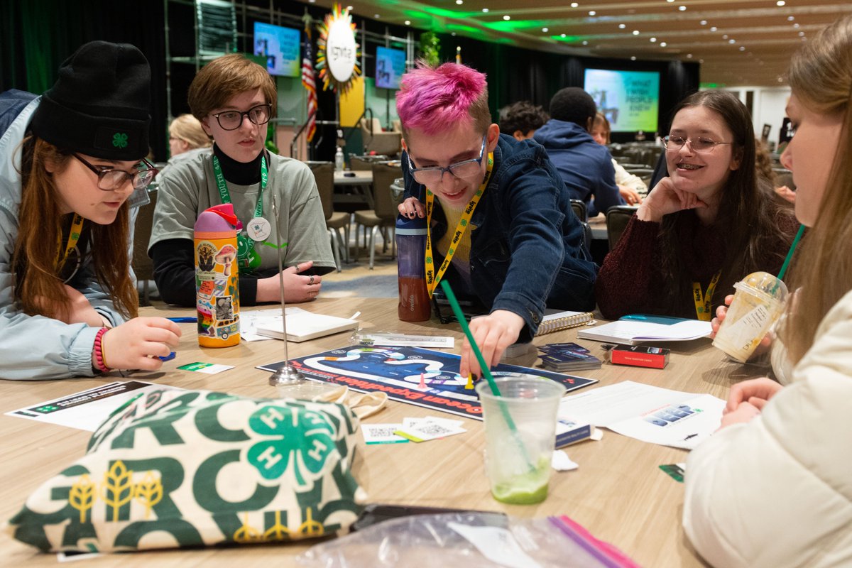 Last wk's workshop on @RutgersU @4H #STEMChallenge: 'Explorers of the Deep', at 'Ignite by 4-H' conference w/ teens from 42 states. Learn more, visit: bit.ly/3ZSRc1L @rutgers_rucool @RutgersEssexRCE @RutgersSEBS @Nickelodeon @Bayer4Crops @corteva @NOAA @UNOceanDecade