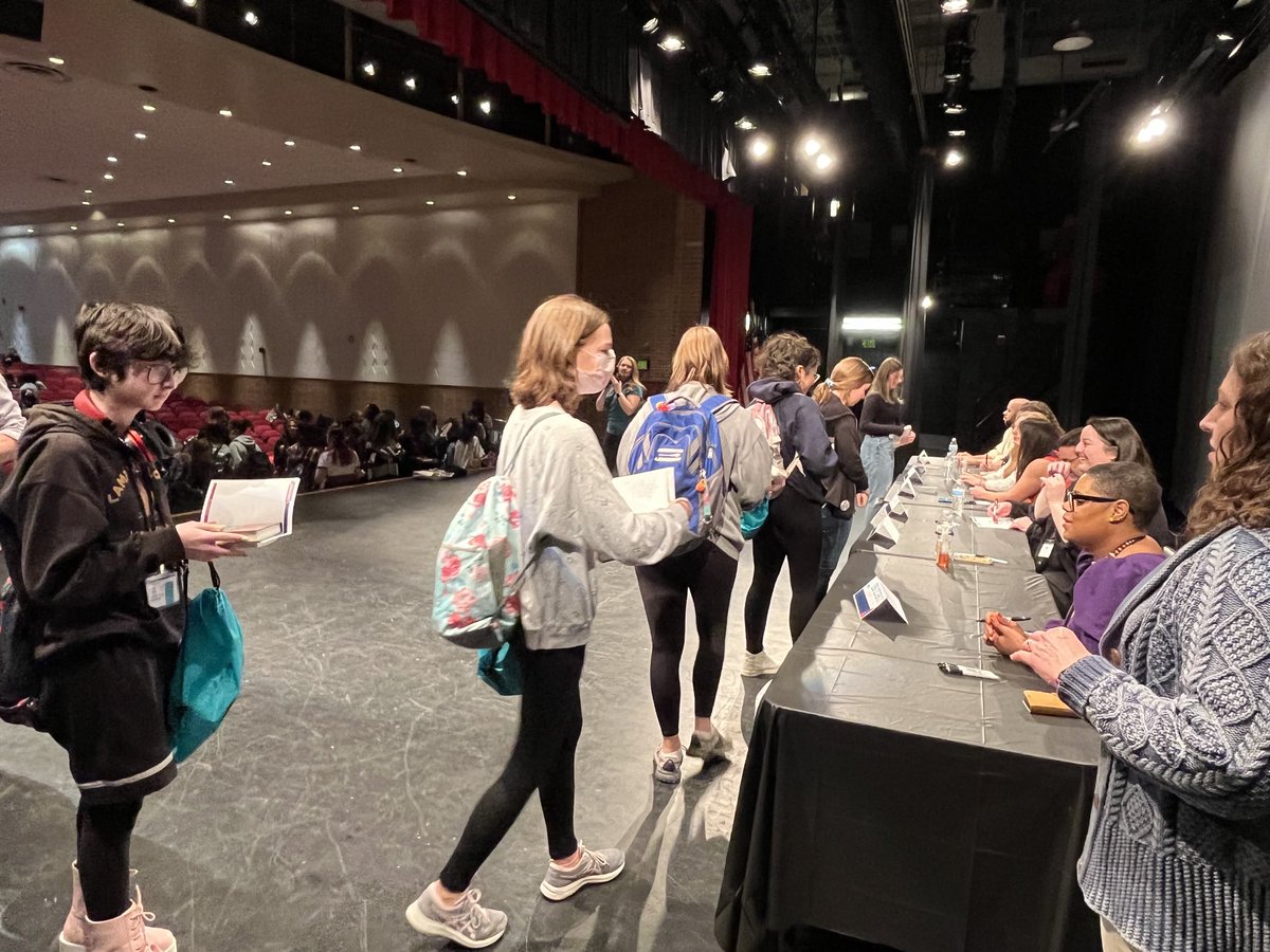 Author signing @LitCon Vol 5! #aacpslitcon #aacpsawesome