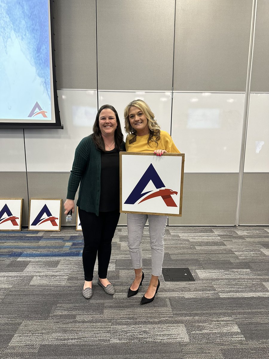 DanielSolizj's tweet photo. Congratulations to our leaders recognized by their peers at today’s AP Meeting for their excellence in telling the Allen ISD story! 🦅 @Allen_ISD https://t.co/zaNyfmT9B3