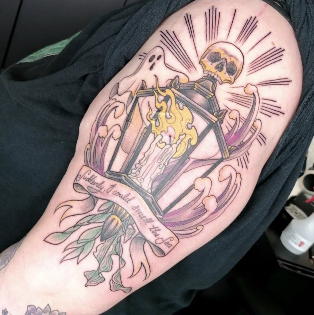 ShadowsatDoor's tweet photo. Beyond flattered to see one of our listeners now has a tattoo inspired by our first episode. 

Thank you for enjoying our work, @_Banashee_ and our complements to your artist! 

🕯️👻🌊 https://t.co/oSuZUFWbN6