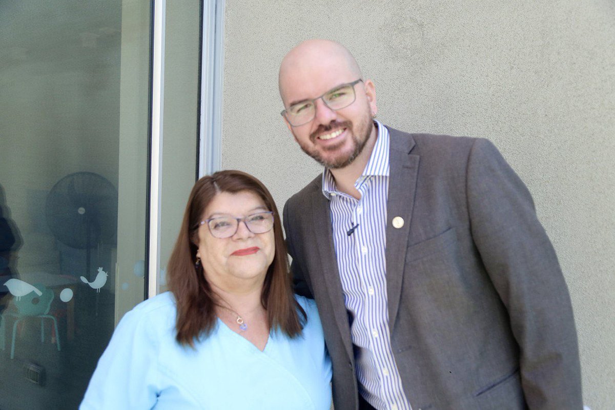 📍 Ñuñoa | Fuimos a la <a href="/fundacion_cf/">Casa Familia</a> junto al ministro <a href="/GiorgioJackson/">Giorgio Jackson</a>, la subsecretaria <a href="/subsevalusocial/">Subsecretaría de Evaluación Social</a>, <a href="/p_poblete_m/">Paula Poblete M.</a>, y otras autoridades, para lanzar la convocatoria del Fondo para #VivirMejor 2023 (🧵)