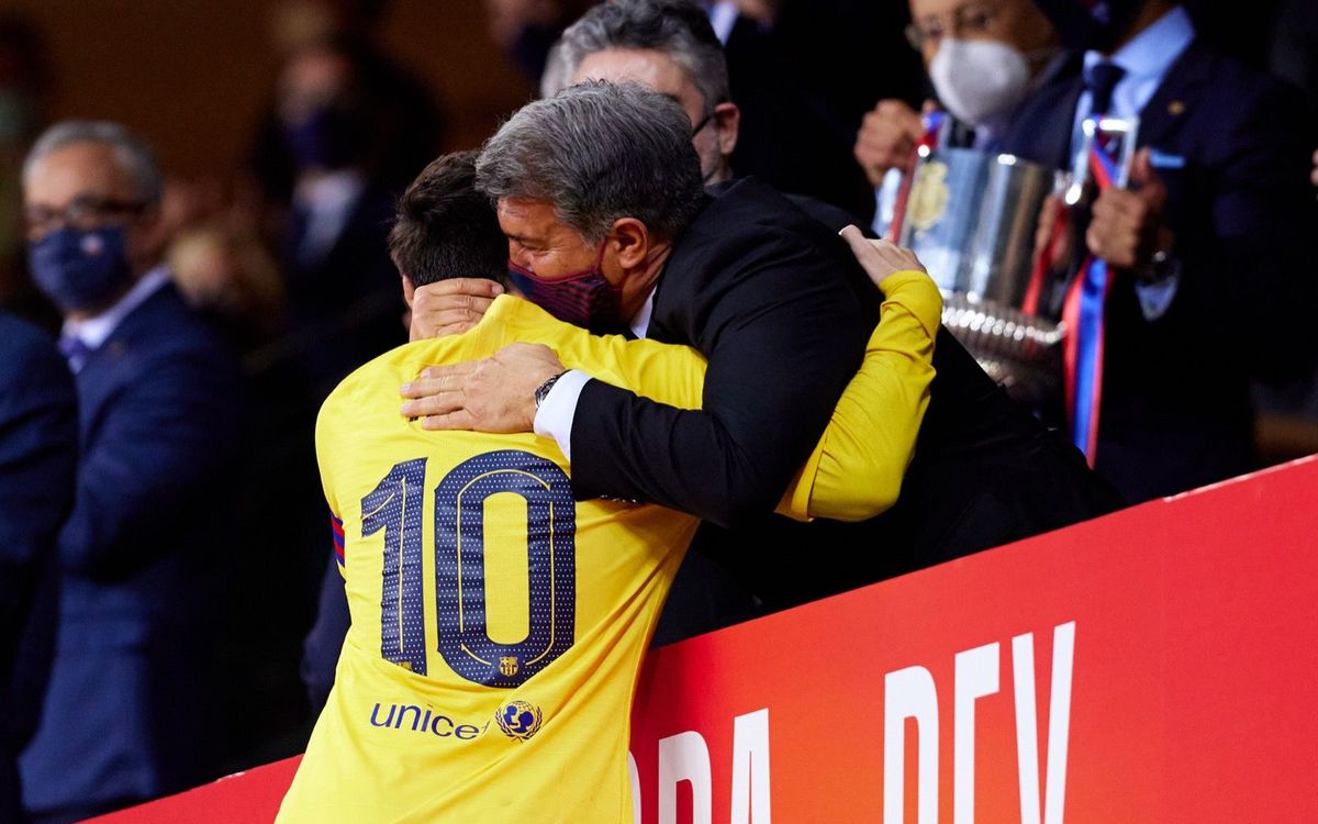 🚨🚨| JUST IN: Joan Laporta has called Leo Messi to apologise! He is very happy with the call. <a href="/JoanFontes/">Dongcast</a>
