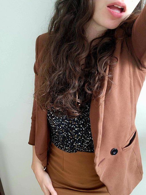 You should come see what i did next in my office 🤭😏 https://t.co/GARCj7skyl<a href="/tag/brunette"class="tags"><span>#brunette</span></a><a href="/tag/morning"class="tags"><span>#morning</span></a><a href="/tag/babe"class="tags"><span>#babe</span></a><a href="/tag/monday"class="tags"><span>#monday</span></a><a href="/tag/belly"class="tags"><span>#belly</span></a><a href="/tag/breast"class="tags"><span>#breast</span></a>