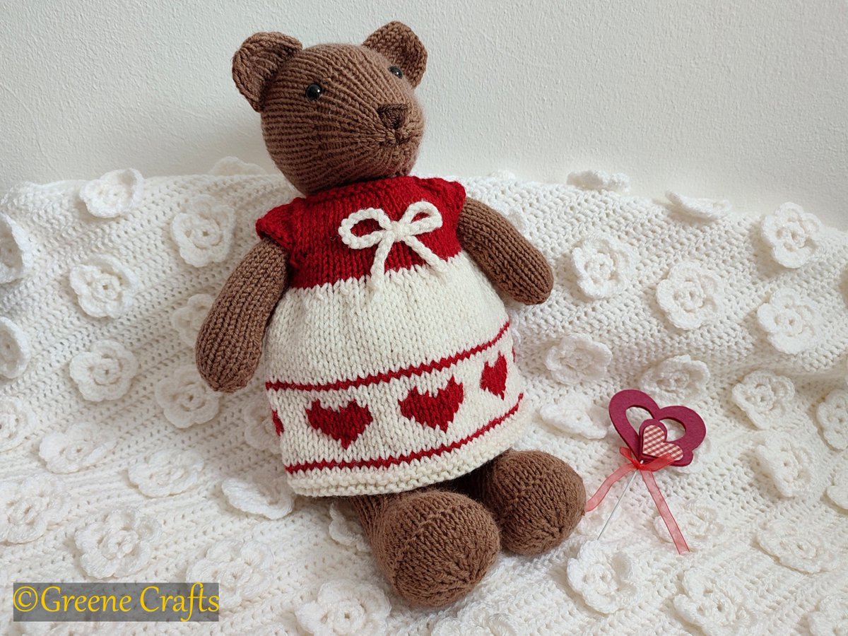 Zsuzsa36087412's tweet photo. Thanks for the kind words! ★★★★★ "Well presented plenty of pictures will be buying again." cherril H. https://t.co/XwvU8EIX6T #etsy #babyshower #knitting #mothersday #bearclothespattern #handknitbear #patternteddybear #bearpatternpdf #babyknitpattern #knitbeartoy https://t.co/DQ4OqfYwqR