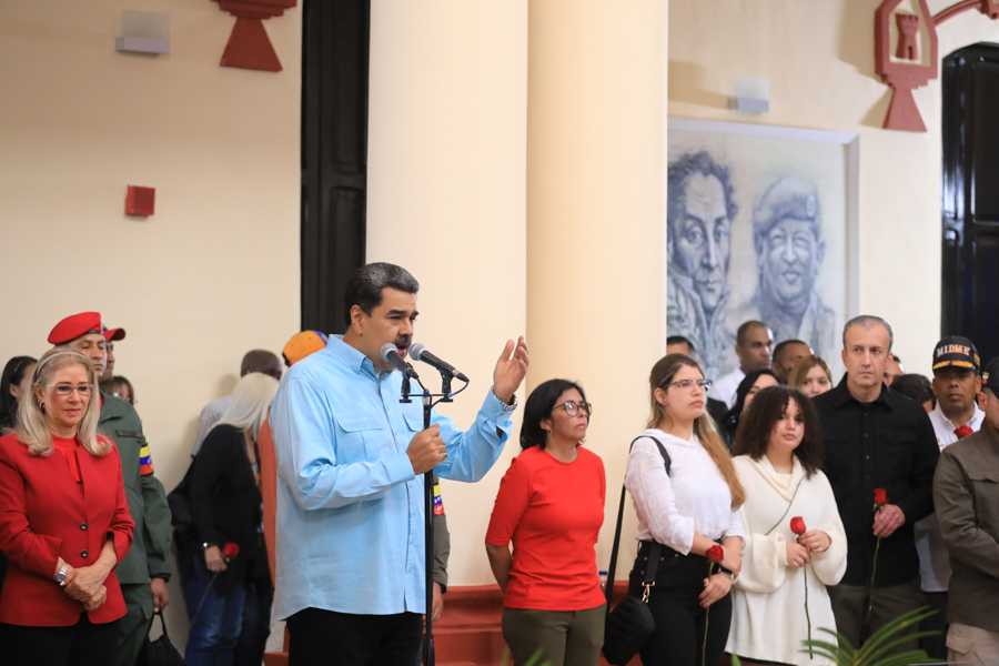 #NotiMippCI 📰🗞| Venezuela tiene una poderosa base moral y ética para plantarse de cara al futuro. Lea más ⏩ bit.ly/3lkkJSR
#ElBloqueoEsCriminal