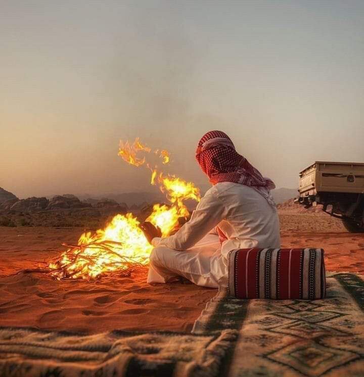 مكارم الناس بالاخلاق مذكوره
وبيض النوايا تبيض وجه راعيها 👌🏼
                                                    #فضفضه