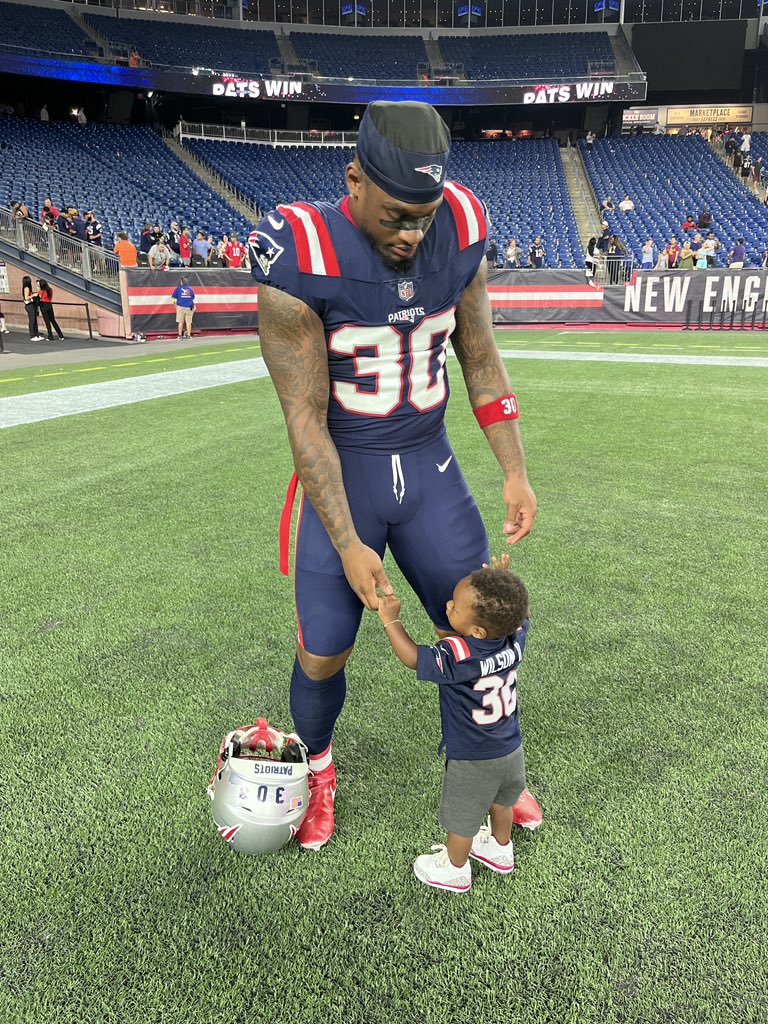 MackWilson's tweet photo. Got some shit to tap into. Let's get to it @Patriots ‼️❤️ #BTMOWTM #3o https://t.co/8PAWHYt1o5